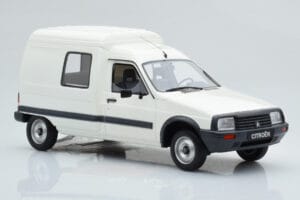 Citroen C15 E Balts Otto 1:18 OT956B Sveķi — attēls 5 no 6