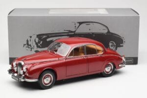 Daimler 250 V8 Sarkans Paragon 1:18 PA-98312 Metāls — attēls 8 no 8