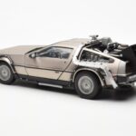 DeLorean DMC-12 Time Machine Back to the Future Sudraba Sun Star 1:18 - image 4 of 8
