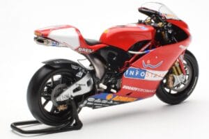 Ducati Desmosedici MotoGP Prova 2002 Minichamps 1:12 122020099 Metāls — attēls 3 no 4