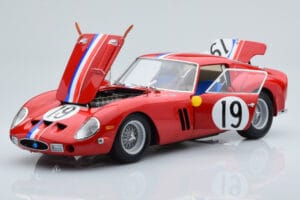 Ferrari 250 GTO #19 24 Hours of Le Mans 1962 Kyosho 1:18 08438A Metāls — attēls 2 no 10