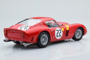 Ferrari 250 GTO #22 24 Hours of Le Mans 1962 Kyosho 1:18 08438B Metāls — attēls 3 no 10