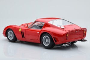 Ferrari 250 GTO Sarkans Kyosho 1:18 08438R Metāls — attēls 7 no 10