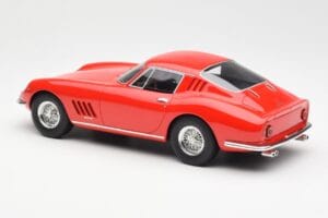 Ferrari 275 GTB Sarkans CMR 1:18 CMR033 Metāls — attēls 5 no 6