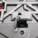 Ferrari 288 GTO Sarkans Hot Wheels 1:18 - image 8 of 10