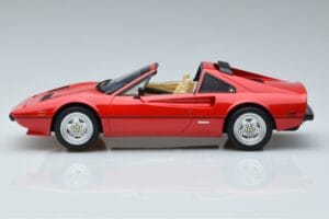 Ferrari 308 GTS QV Magnum PI GT Spirit 1:18 GT368 Sveķi — attēls 3 no 6