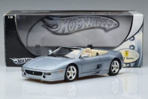 Ferrari F355 Spider Hot Wheels 1:18 23907 Metāls — attēls 7 no 7