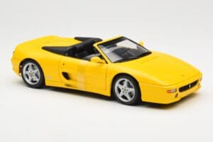 Ferrari F355 Spider Dzeltens UT Models 1:18 180074031 Metāls — attēls 4 no 6