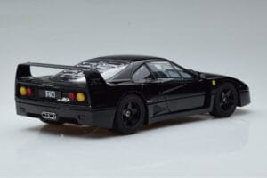 Ferrari F40 Lightweight Melns Kyosho 1:18 08412BK Metāls — attēls 3 no 12