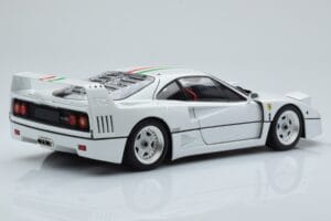 Ferrari F40 Pērļu Balts Italy Kyosho 1:18 08416PWT-G Metāls — attēls 3 no 8