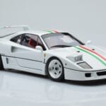 Ferrari F40 Pērļu Balts Italy Kyosho 1:18 - image 6 of 8