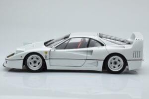 Ferrari F40 Pērļu Balts Kyosho 1:18 08416PW-G Metāls — attēls 4 no 8
