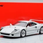 Ferrari F40 Pērļu Balts Kyosho 1:18 - image 8 of 8