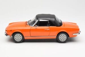 Fiat 124 BS Oranžs Sun Star 1:18 4906 Metāls — attēls 4 no 8