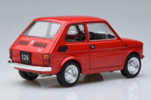 Fiat 126 Sarkans MCG 1:18 MCG18323 Metāls — attēls 2 no 6