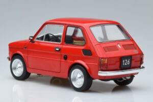 Fiat 126 Sarkans MCG 1:18 MCG18323 Metāls — attēls 5 no 6