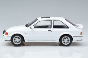 Ford Escort Mk4 RS Turbo S Balts MCG 1:18 MCG18271 Metāls — attēls 3 no 6