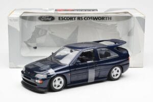 Ford Escort RS Cosworth Zils Metallic UT Models 1:18 180082101-R1 Metāls — attēls 2 no 6