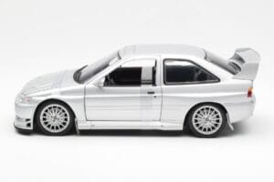Ford Escort RS Cosworth Ielas Versija Sudraba UT Models 1:18 22706 Metāls — attēls 3 no 6