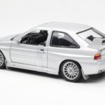 Ford Escort RS Cosworth Ielas Versija Sudraba UT Models 1:18 - image 4 of 6