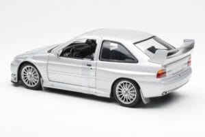 Ford Escort RS Cosworth Ielas Versija Sudraba UT Models 1:18 22706 Metāls — attēls 4 no 6