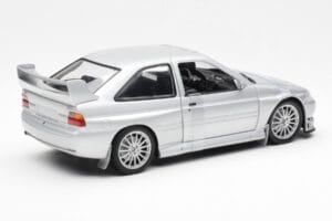 Ford Escort RS Cosworth Ielas Versija Sudraba UT Models 1:18 22706 Metāls — attēls 5 no 6