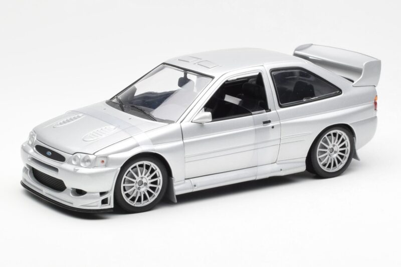 Ford Escort RS Cosworth Ielas Versija Sudraba UT Models 1:18