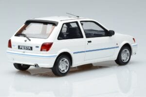 Ford Fiesta Mk3 XR2i Otto 1:18 OT967 Sveķi — attēls 2 no 6