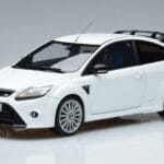 Ford Focus RS Mk2 Balts Otto 1:18 OT977 Sveķi