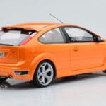 Ford Focus Mk2 ST 2.5 Electric Oranžs Otto 1:18 - image 2 of 6