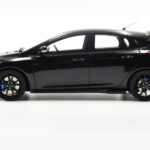 Ford Focus RS Mk3 Melns Otto 1:18 - image 3 of 8