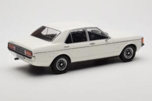 Ford Granada Mk1 Balts MCG 1:18 MCG18395 Metāls — attēls 2 no 6