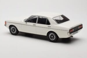 Ford Granada Mk1 Balts MCG 1:18 MCG18395 Metāls — attēls 5 no 6