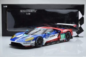 Ford GT Chip Ganassi Racing UK #67 M. Franchitti / A. Priaulx / H. Tincknell 24 Hours of Le Mans 2016 Minichamps 1:18 1551686 — attēls 6 no 6