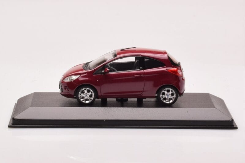 Ford Ka Mk2 Violets Minichamps 1:43