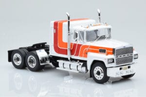 Ford LTL 9000 Balts Sarkans Oranžs IXO 1:43 TR094 Metāls — attēls 3 no 5