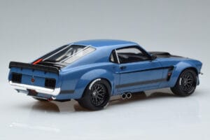 Ford Mustang Boss Cobra Ruffian Cars Zils GT Spirit 1:18 GT426 Sveķi — attēls 2 no 6