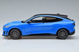Ford Mustang Mach-E GT Performance Zils Otto 1:18 OT414 Sveķi — attēls 3 no 6