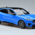 Ford Mustang Mach-E GT Performance Zils Otto 1:18 OT414 Sveķi - image 4 of 6