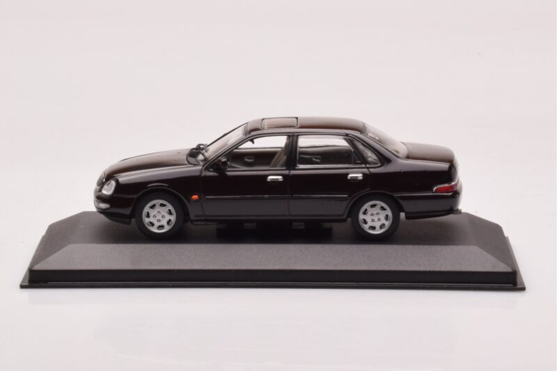 Ford Scorpio Melns Minichamps 1:43