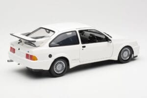 Ford Sierra RS RHD Balts Minichamps 1:18 150084070 Metāls — attēls 3 no 8