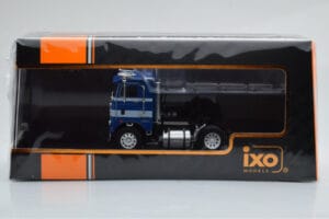 Freightliner COE Zils Balts IXO 1:43 TR111 Metāls — attēls 4 no 4