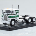 Freightliner FLA Balts Zaļš IXO 1:43
