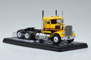 Freightliner FLC120 64T Dzeltens IXO 1:43 TR116 Metāls — attēls 4 no 6