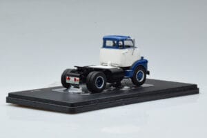 GMC 950 COE Zils Balts IXO 1:43 TR150 Metāls — attēls 2 no 6