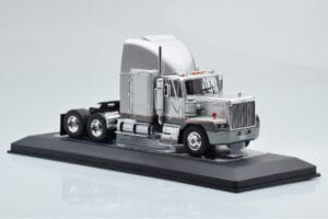GMC General SBFA Sudrabs IXO 1:43 TR166 Metāls — attēls 4 no 6