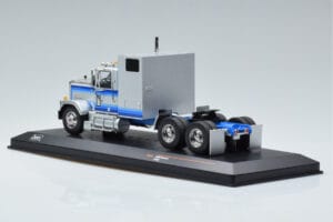 GMC General Sudrabs IXO 1:43 TR079 Metāls — attēls 5 no 6