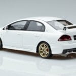 Honda Civic FD2 Type R Mugen Balts Otto 1:18 OT941 Sveķi - image 5 of 6