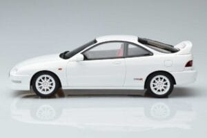 Honda Integra DC2 Euro Spec Balts Otto 1:18 OT974 Sveķi — attēls 3 no 6