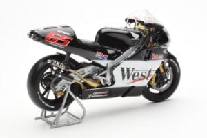 Honda NSR500 West Honda Pons #65 L. Capirossi 500cc World Championship 2001 Minichamps 1:12 122016165 Metāls — attēls 3 no 4